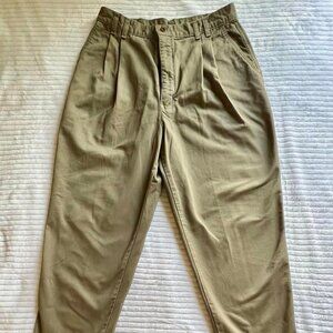 Women's Size 15/16 Northern Reflections Pleated Front Khaki Slacks